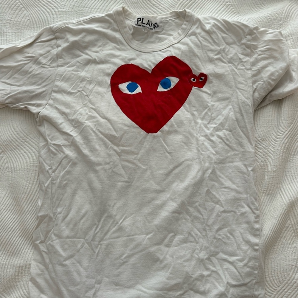 comme des garçon t shirt